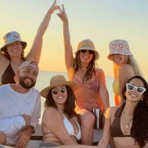 1 hour Miami Private Boat Ride with champagne at 2550 S Bayshore Dr, Miami, United States Lizp.com Special Offers, Deals & Discounts in USA