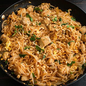 Better than Takeout Pad Thai – LA at Penny Oven, Los Angeles, United States Lizp.com Special Offers, Deals & Discounts in USA