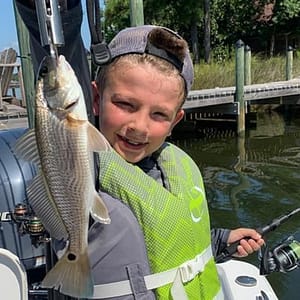 Inshore Fishing on the Waters of the Choctawhatchee Bay at 290 Yacht Club Dr, Destin, United States Lizp.com Special Offers, Deals & Discounts in USA