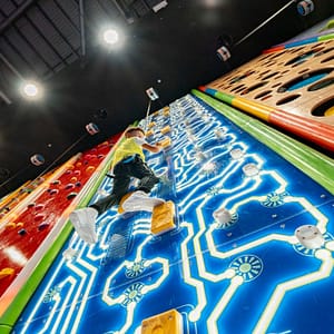 Trampo Extreme – Trampoline Fun at Dubai Mall – Experiences Lizp.com Special Offers, Deals & Discounts in USA