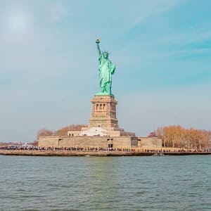60 min Yacht Cruise to View The Statue of Liberty at Pier 36 NYC, New York, United States Lizp.com Special Offers, Deals & Discounts in USA
