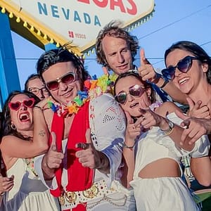 Get Married by Elvis at Las Vegas Sign with Photos lncluded at Welcome to Fabulous Las Vegas, Las Vegas, United States Lizp.com Special Offers, Deals & Discounts in USA