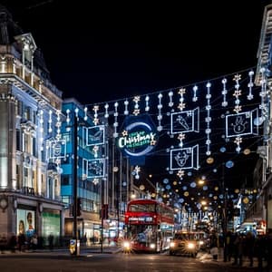 London Christmas Lights Bus Tour With Live Guide – Sightseeing and Tours Lizp.com Special Offers, Deals & Discounts in USA